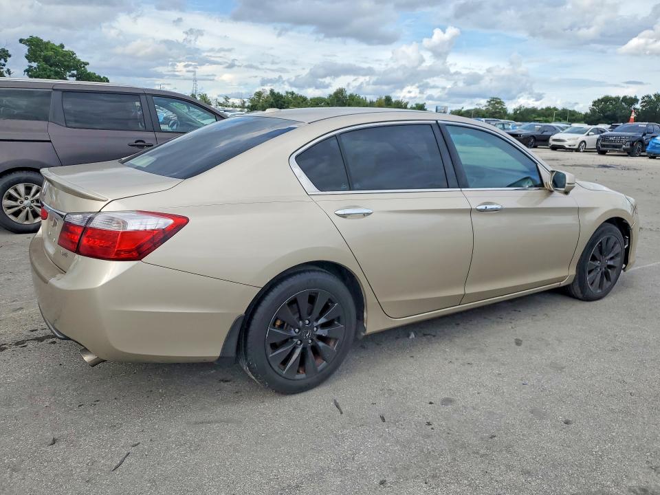 Продажа на аукционе авто 2014 Honda Accord, vin: 1HGCR3F85EA024668, номер лота: 67867806