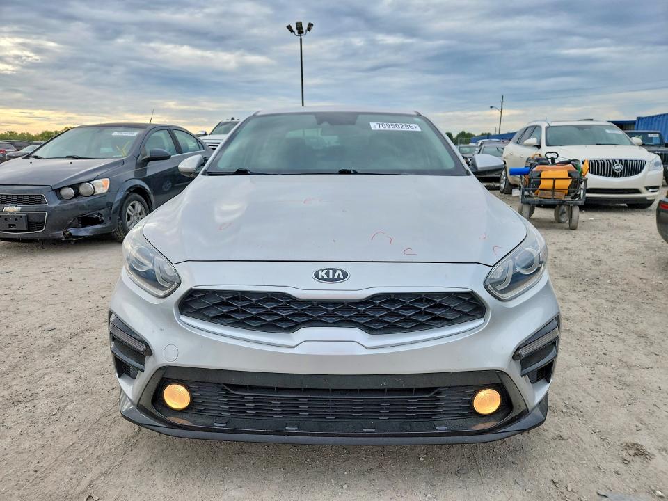 2019 Kia Forte მანქანა იყიდება აუქციონზე, vin: 3KPF24AD8KE073575, აუქციონის ნომერი: 70950286