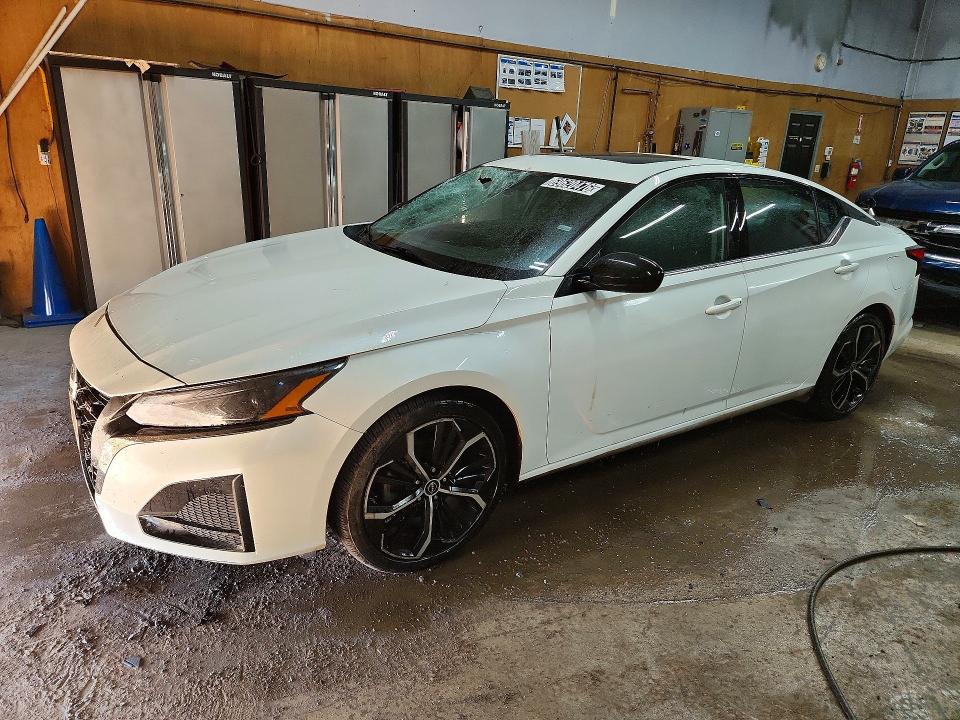 2024 Nissan Altima მანქანა იყიდება აუქციონზე, vin: 1N4BL4CV1RN387582, აუქციონის ნომერი: 69620476