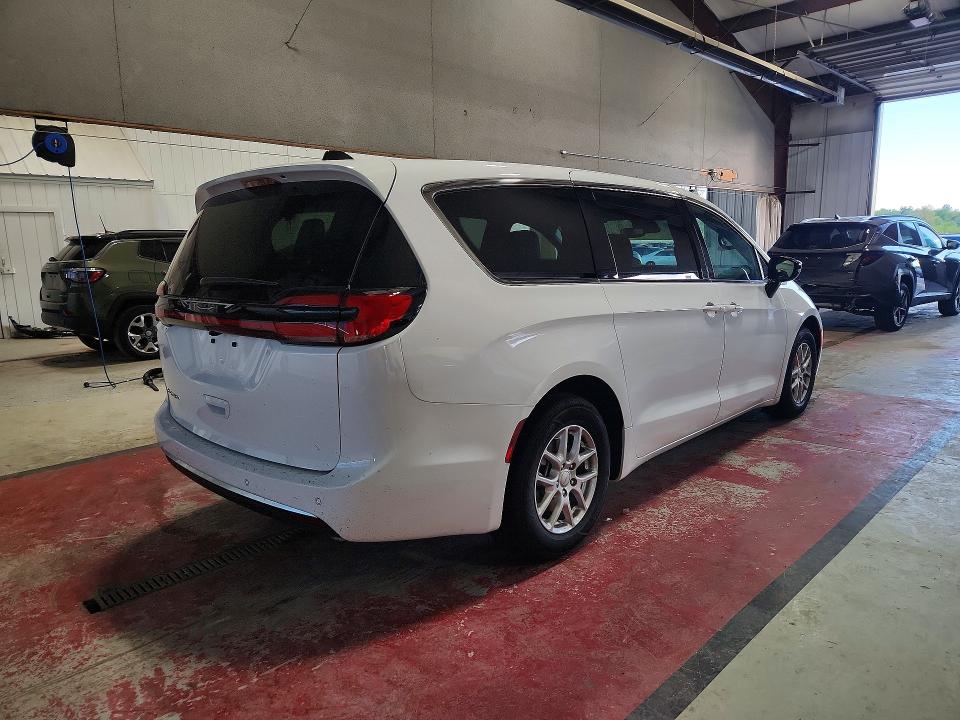 Aukcja sprzedaży 2027 Chrysler Pacifica, vin: 2C4RC1BG0VR594004, numer aukcji: 69694036