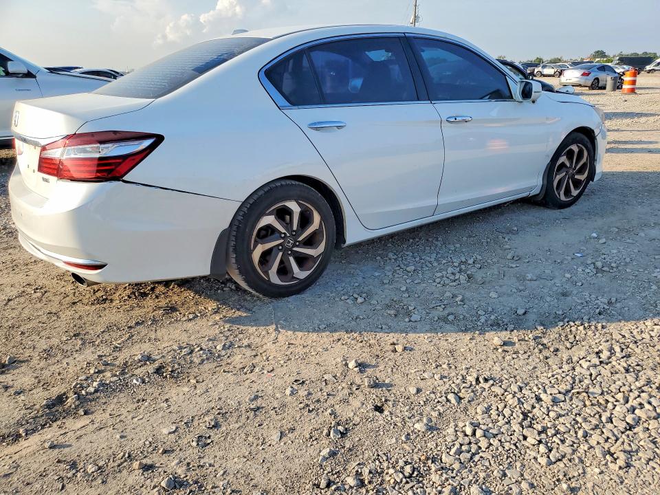 2016 Honda Accord მანქანა იყიდება აუქციონზე, vin: 1HGCR3F89GA008508, აუქციონის ნომერი: 70174546