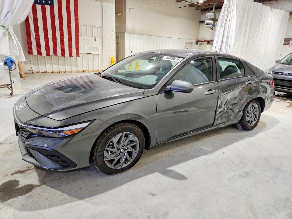 70420576 :رقم المزاد ، KMHLM4DJ6SU159706 vin ، 2025 Hyundai Elantra Hybrid مزاد بيع