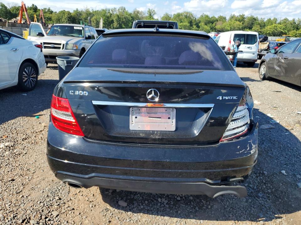 2013 Mercedes-benz C მანქანა იყიდება აუქციონზე, vin: WDDGF8AB9DR246046, აუქციონის ნომერი: 68696646