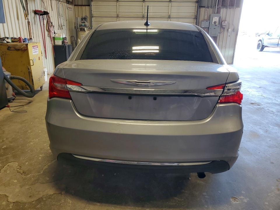 Aukcja sprzedaży 2013 Chrysler 200, vin: 1C3CCBAB9DN642200, numer aukcji: 70780916