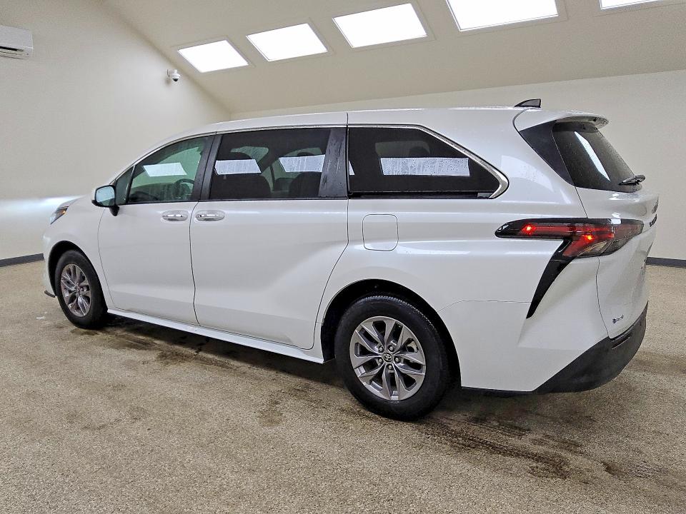 Продаж на аукціоні авто 2025 Toyota Sienna, vin: 5TDYRKEC6SS256974, номер лоту: 69942396