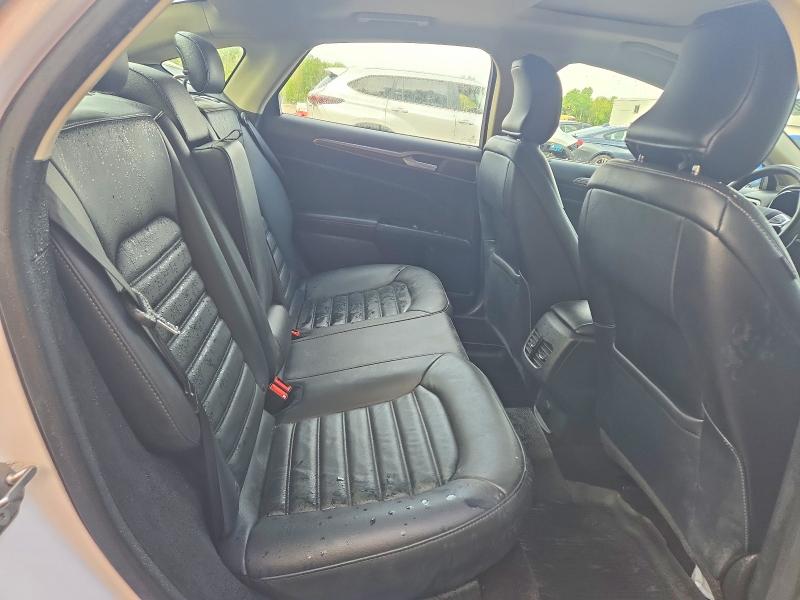 67601236 :رقم المزاد ، 3FA6P0T91HR101646 vin ، 2017 Ford Fusion مزاد بيع
