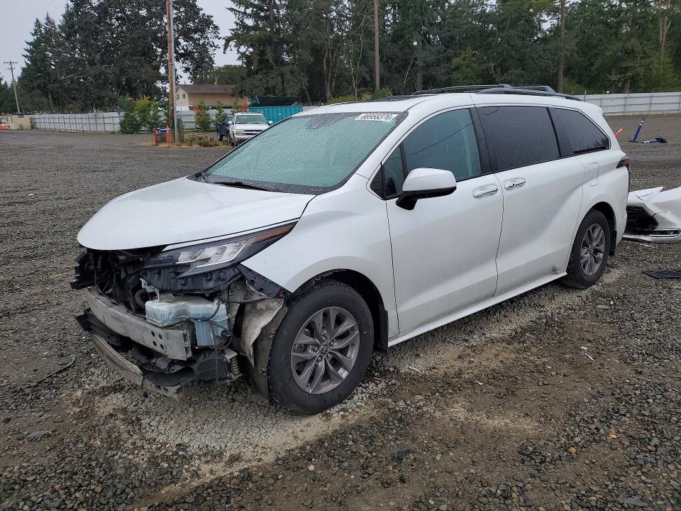 Продажа на аукционе авто 2022 Toyota Sienna, vin: 5TDJSKFC5NS067516, номер лота: 66958376