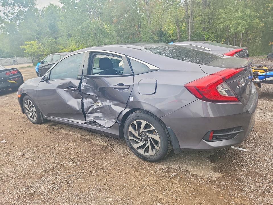 Продаж на аукціоні авто 2018 Honda Civic, vin: 2HGFC2F64JH022266, номер лоту: 68080326