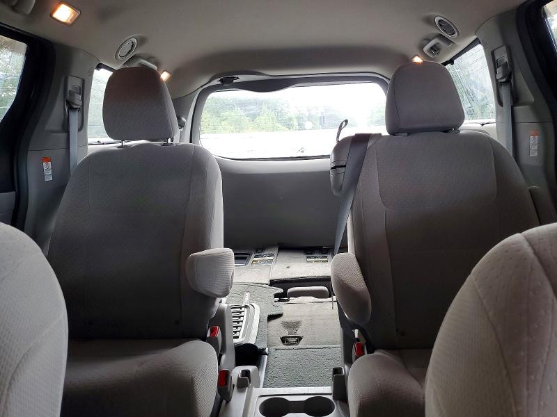 Продажа на аукционе авто 2015 Toyota Sienna, vin: 5TDKK3DC8FS580015, номер лота: 69937836