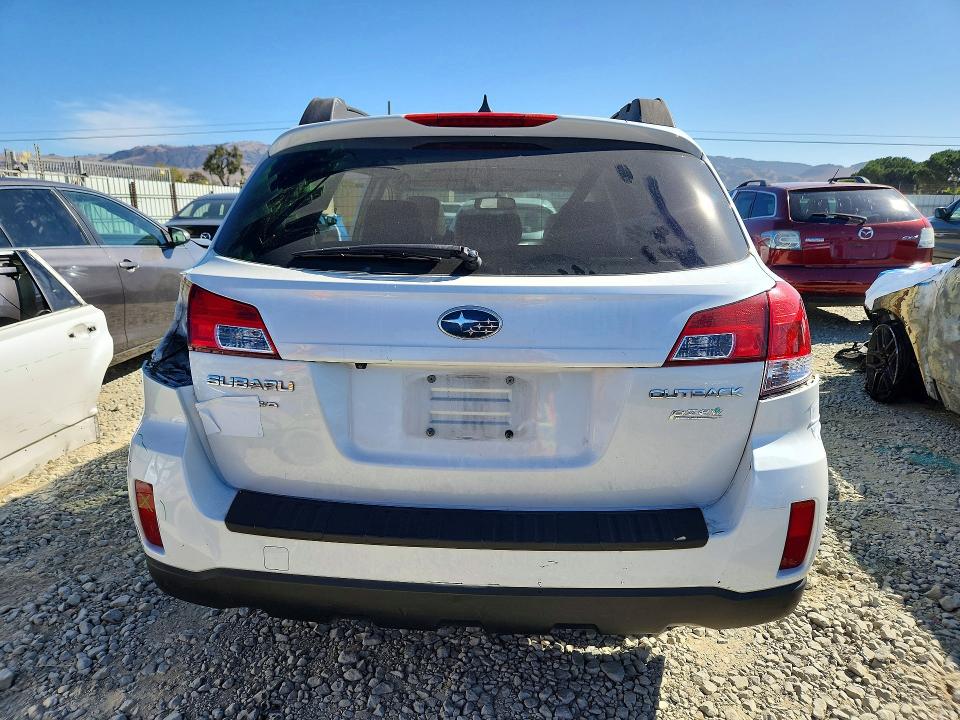 Продажа на аукционе авто 2014 Subaru Outback, vin: 4S4BRBLC1E3321689, номер лота: 68216476