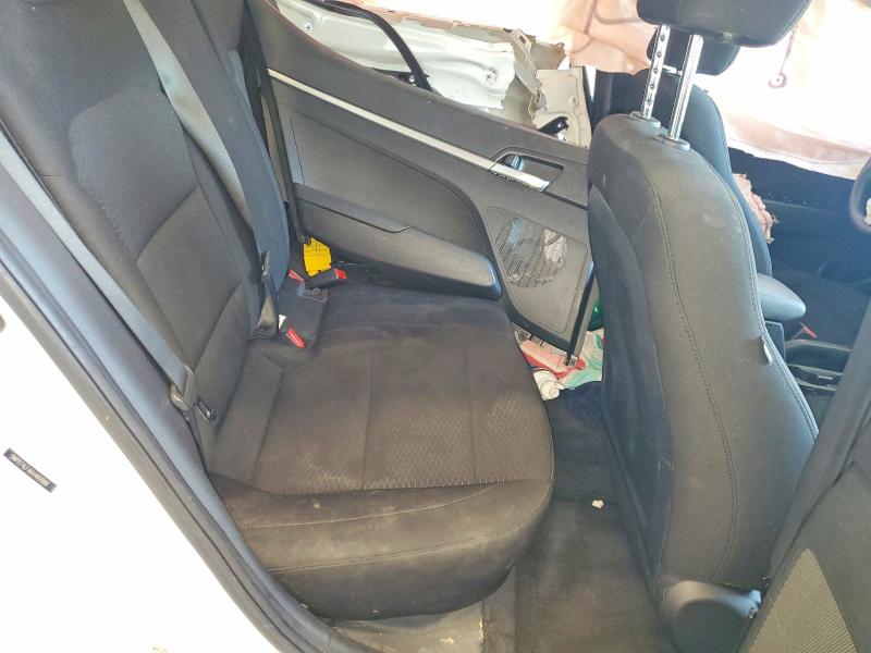 67070326 :رقم المزاد ، 5NPD74LF4KH469988 vin ، 2019 Hyundai Elantra مزاد بيع
