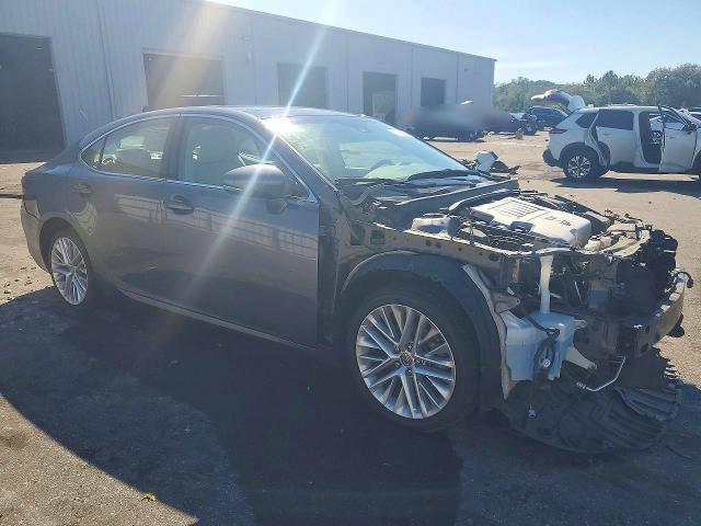 70716696 :رقم المزاد ، 58ABK1GG2JU099611 vin ، 2018 Lexus Es مزاد بيع