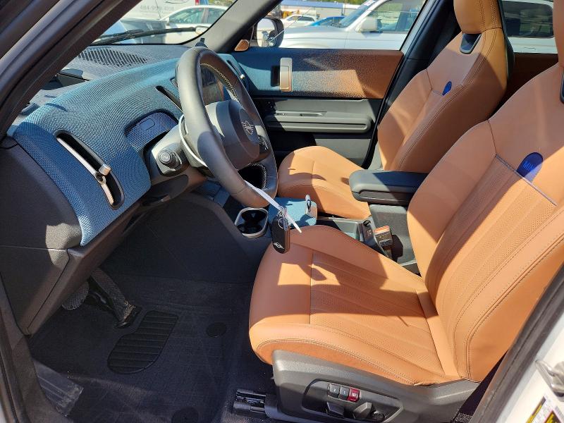 67640896 :رقم المزاد ، WMZ23GA02S7R28068 vin ، 2025 Mini Countryman مزاد بيع