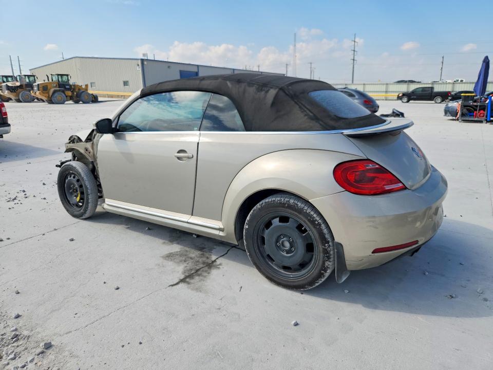 67902796 :رقم المزاد ، 3VW517AT8FM808362 vin ، 2015 Volkswagen Beetle مزاد بيع