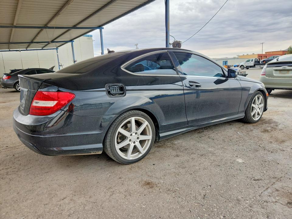 70880336 :رقم المزاد ، WDDGJ4HBXDF997848 vin ، 2013 Mercedes-benz C مزاد بيع