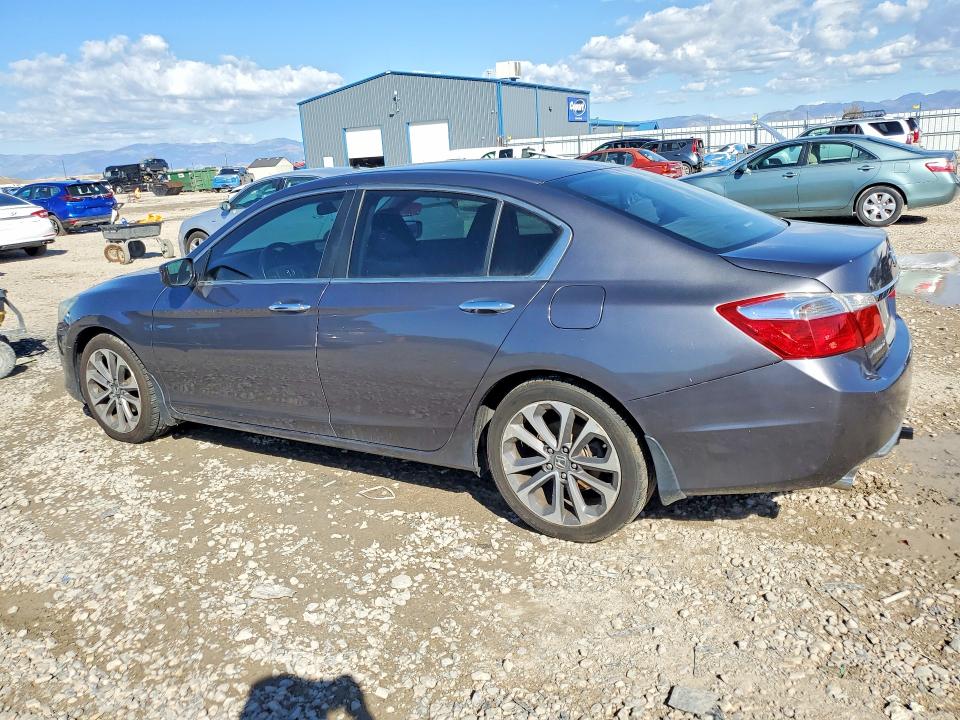 70788226 :رقم المزاد ، 1HGCR2F54FA121314 vin ، 2015 Honda Accord مزاد بيع