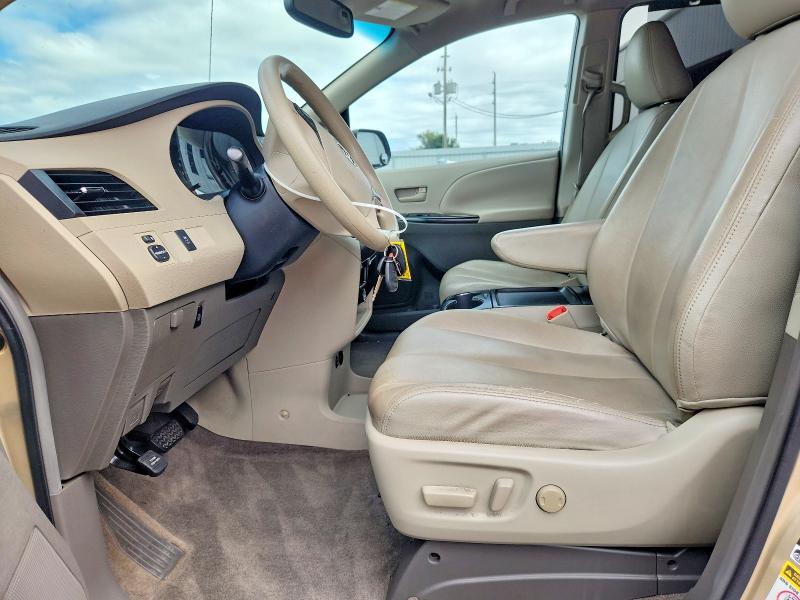 2011 Toyota Sienna მანქანა იყიდება აუქციონზე, vin: 5TDKK3DC0BS122222, აუქციონის ნომერი: 70513436