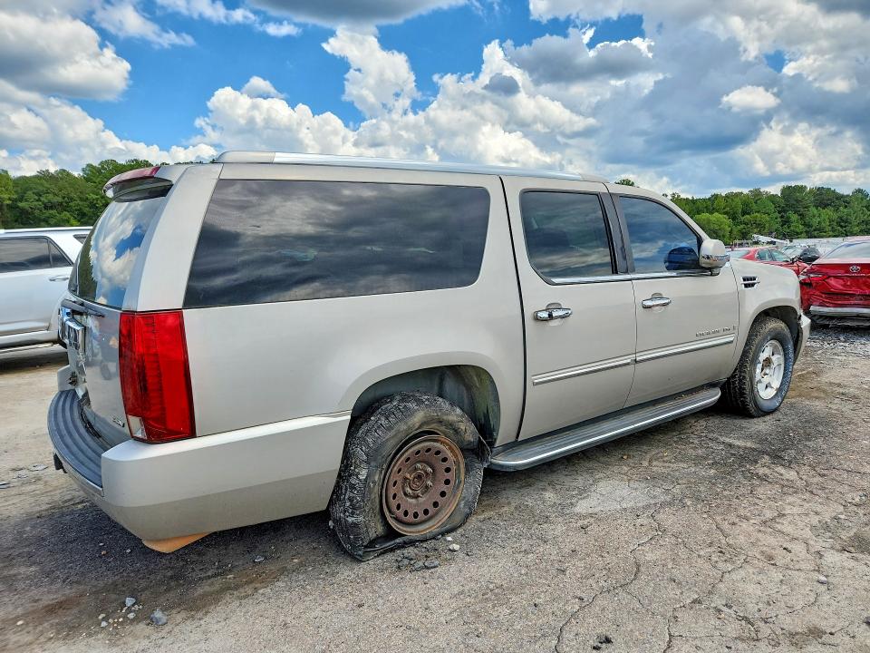 2007 Cadillac Escalade მანქანა იყიდება აუქციონზე, vin: 1GYFK66887R208938, აუქციონის ნომერი: 68632556