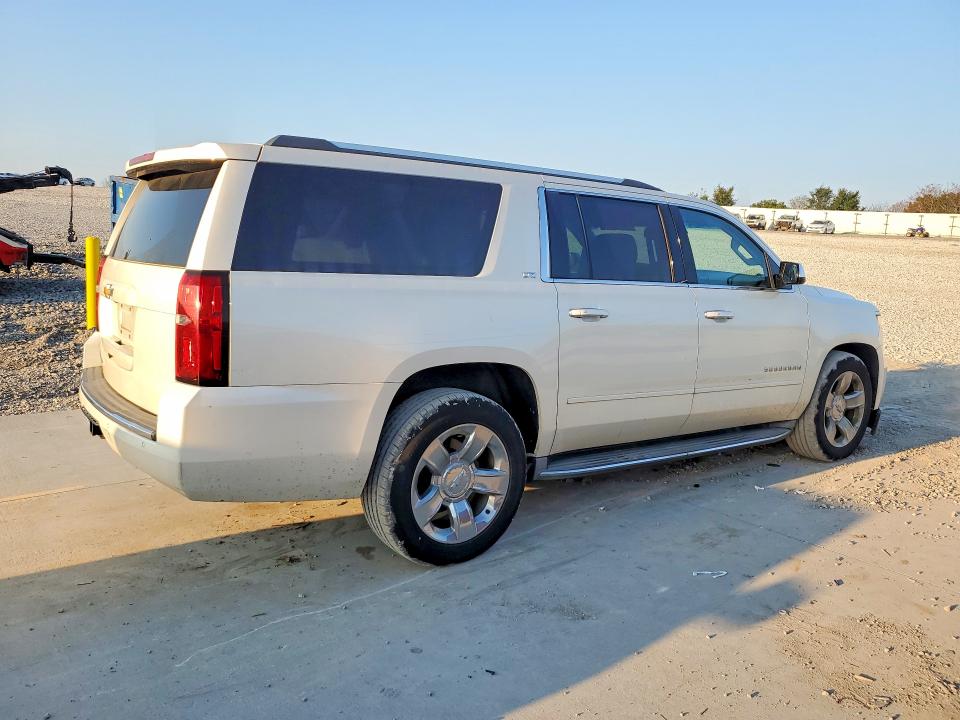 69030296 :رقم المزاد ، 1GNSKKKC4FR269068 vin ، 2015 Chevrolet Suburban مزاد بيع