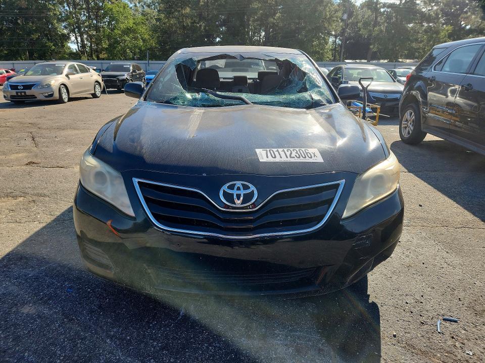 70112306 :رقم المزاد ، 4T1BF3EKXAU089813 vin ، 2010 Toyota Camry مزاد بيع