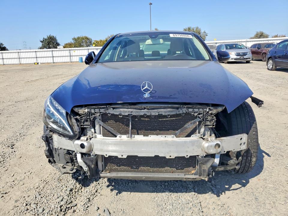 2017 Mercedes-benz C მანქანა იყიდება აუქციონზე, vin: 55SWF4JB0HU225367, აუქციონის ნომერი: 69798806