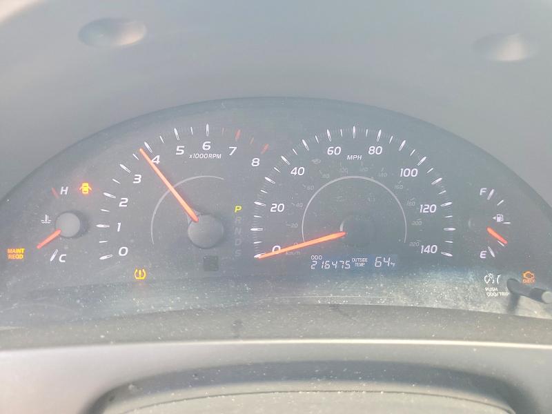 70277136 :رقم المزاد ، 4T1BF3EK9AU533084 vin ، 2010 Toyota Camry مزاد بيع