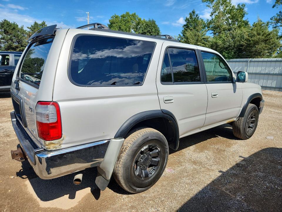 67996926 :رقم المزاد ، JT3GN86RXY0140979 vin ، 2000 Toyota 4runner مزاد بيع