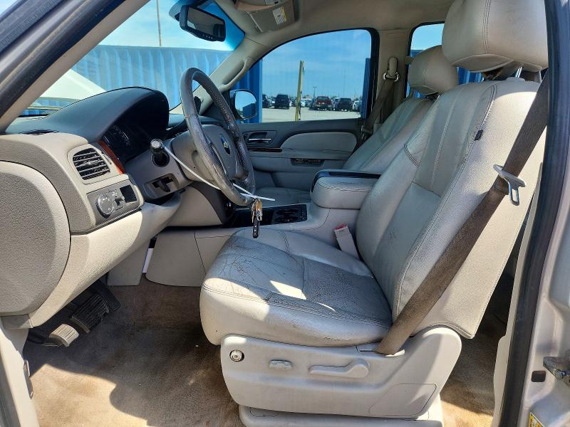 68231816 :رقم المزاد ، 1GNSCJE04ER121882 vin ، 2014 Chevrolet Suburban مزاد بيع