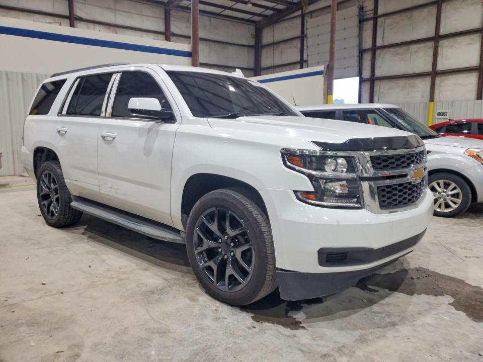 67339136 :رقم المزاد ، 1GNSCBKC2FR608617 vin ، 2015 Chevrolet Tahoe مزاد بيع