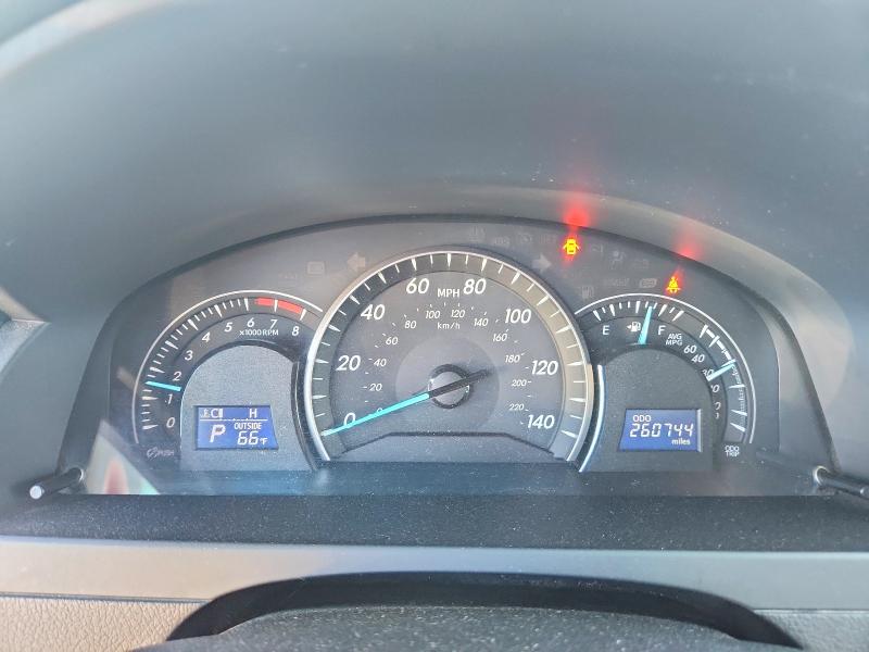 2014 Toyota Camry მანქანა იყიდება აუქციონზე, vin: 4T4BF1FK1ER384748, აუქციონის ნომერი: 70909816