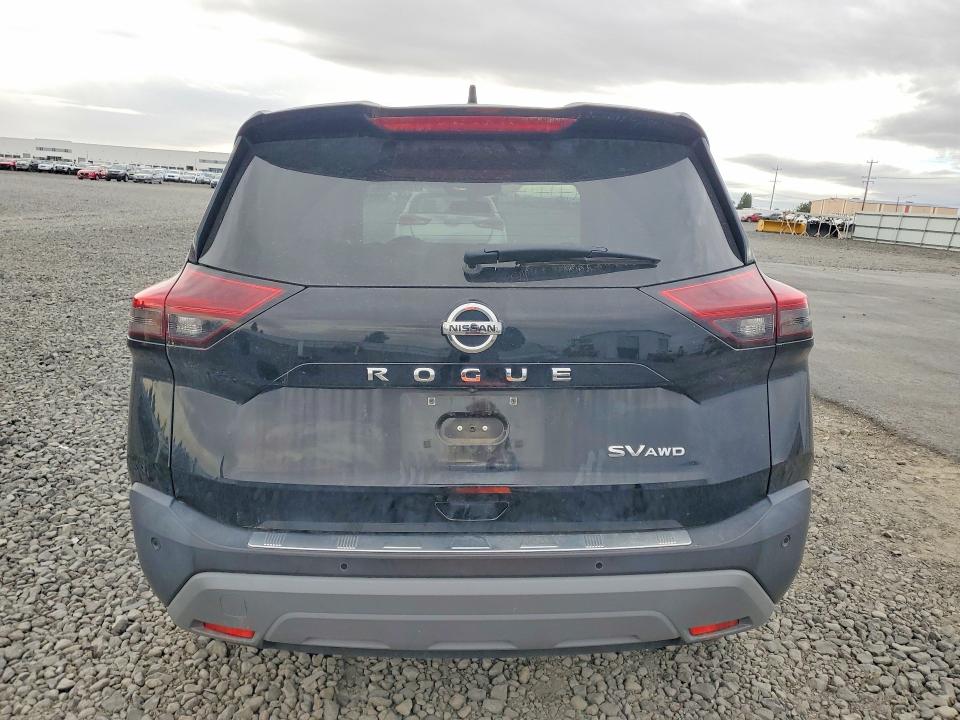 70560646 :رقم المزاد ، 5N1AT3BBXMC680565 vin ، 2021 Nissan Rogue مزاد بيع