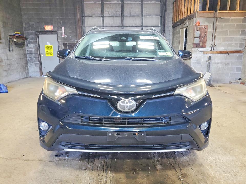 70049486 :رقم المزاد ، 2T3RFREV9HW654923 vin ، 2017 Toyota Rav4 مزاد بيع