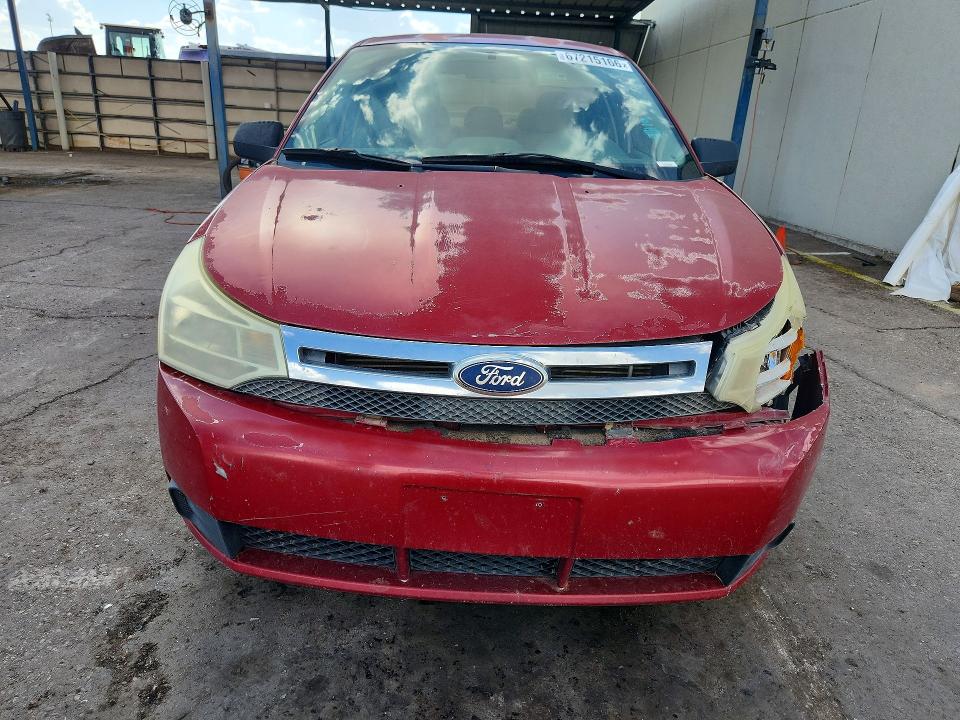 67215166 :رقم المزاد ، 1FAHP3FN0BW147928 vin ، 2011 Ford Focus مزاد بيع