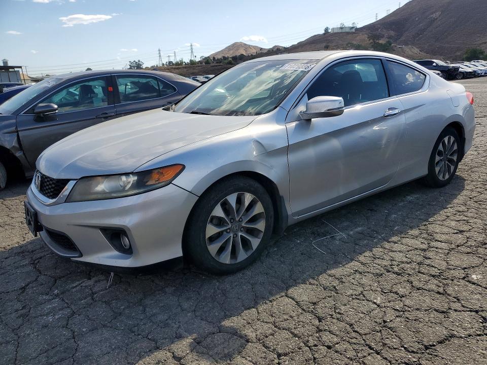 71029886 :رقم المزاد ، 1HGCT1B73EA012070 vin ، 2014 Honda Accord مزاد بيع