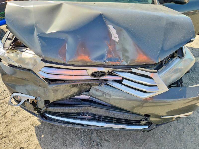 2013 Toyota Highlander მანქანა იყიდება აუქციონზე, vin: 5TDDK3EH4DS271660, აუქციონის ნომერი: 69897456