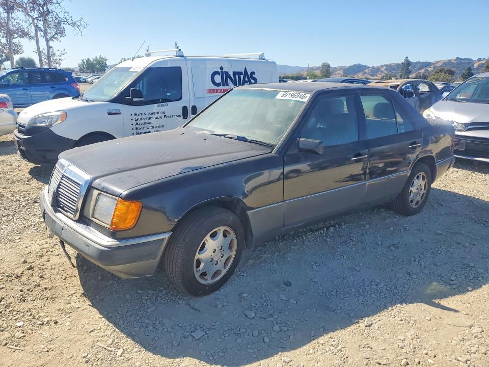 69196946 :رقم المزاد ، WDBEA26D4MB298375 vin ، 1991 Mercedes-benz 300 مزاد بيع