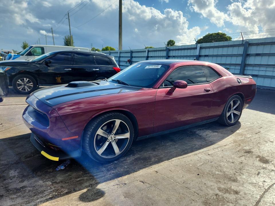 70797896 :رقم المزاد ، 2C3CDZBT6JH178400 vin ، 2018 Dodge Challenger مزاد بيع