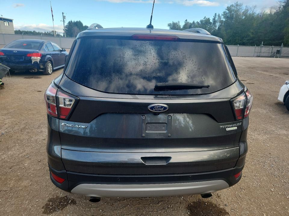 2017 Ford Escape მანქანა იყიდება აუქციონზე, vin: 1FMCU0J92HUB24267, აუქციონის ნომერი: 68849076