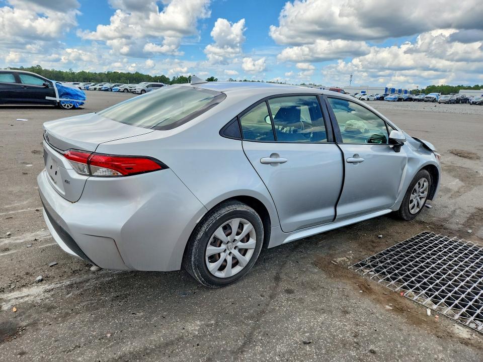 Продаж на аукціоні авто 2022 Toyota Corolla, vin: JTDEPMAE9NJ220144, номер лоту: 69874986