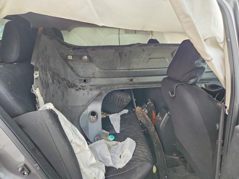 68834156 :رقم المزاد ، 3N1CP5CV1ML512634 vin ، 2021 Nissan Kicks مزاد بيع