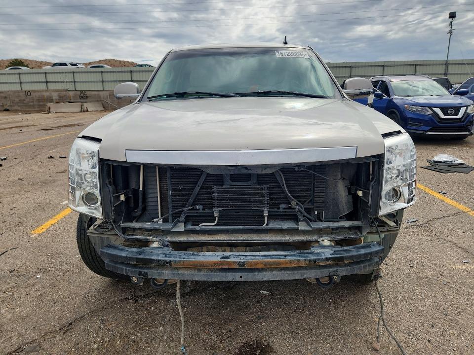2008 Cadillac Escalade მანქანა იყიდება აუქციონზე, vin: 1GYFK63848R180531, აუქციონის ნომერი: 67208696