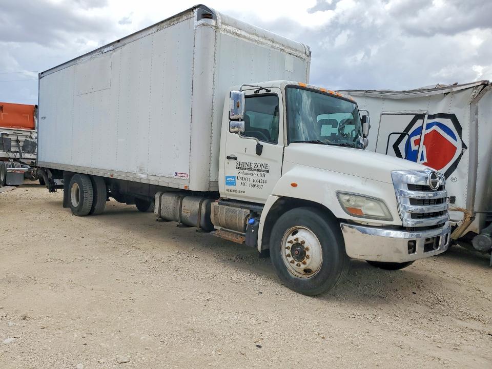 67899106 :رقم المزاد ، 5PVNE8JV4D4S52820 vin ، 2013 Hino 258/268 مزاد بيع