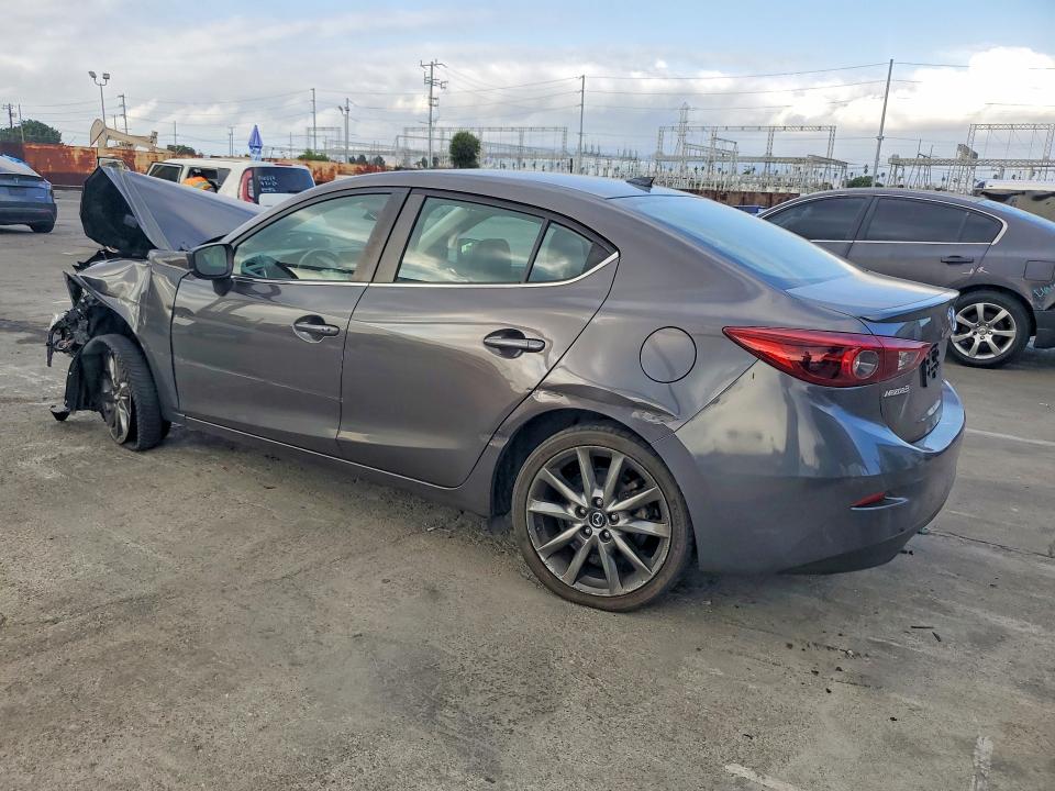 Aukcja sprzedaży 2018 Mazda 3, vin: 3MZBN1W33JM230077, numer aukcji: 70075196