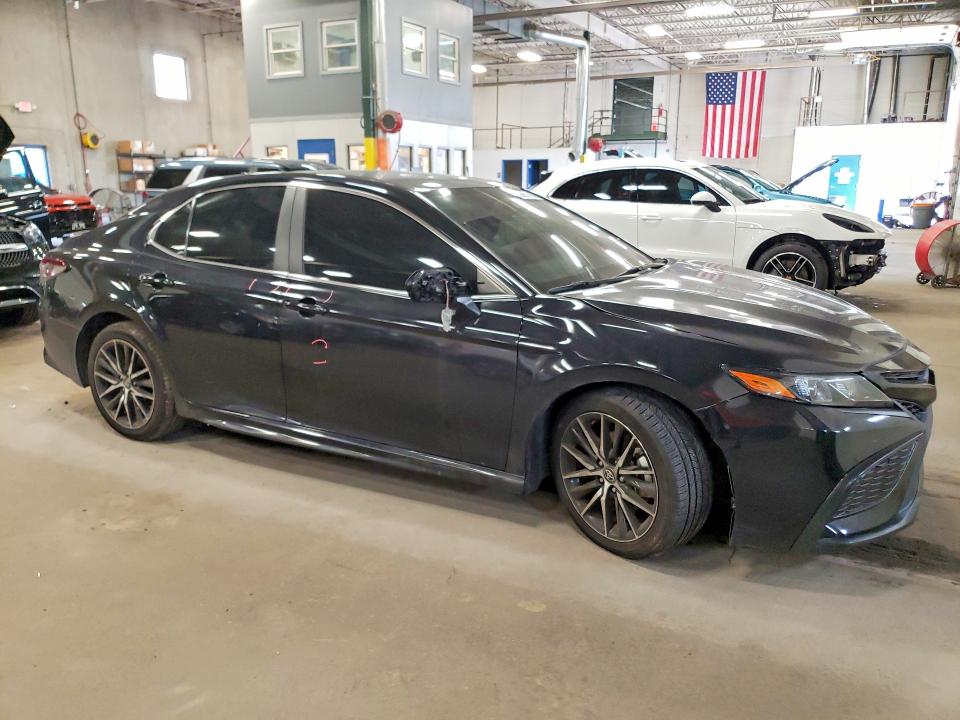 69261766 :رقم المزاد ، 4T1T11AK7RU260946 vin ، 2024 Toyota Camry مزاد بيع