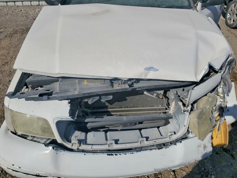 Продажа на аукционе авто 2006 Ford Crown Vict, vin: 2FAHP71WX6X149736, номер лота: 61557446