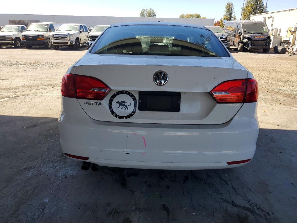 70676776 :رقم المزاد ، 3VW2K7AJ2BM336409 vin ، 2011 Volkswagen Jetta مزاد بيع