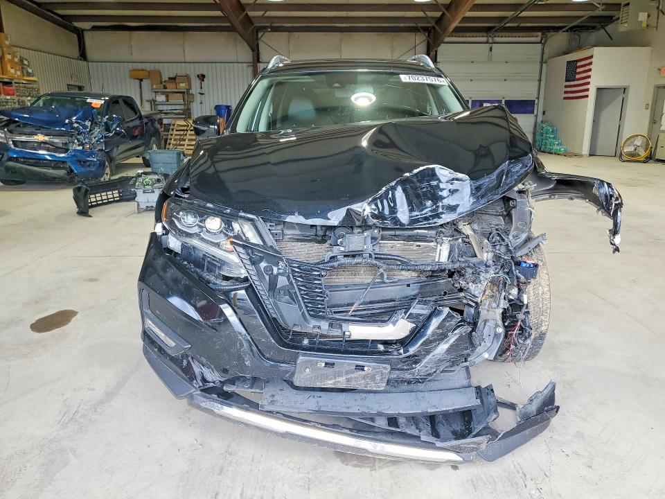 Продаж на аукціоні авто 2017 Nissan Rogue, vin: 5N1AT2MV7HC797964, номер лоту: 70237576