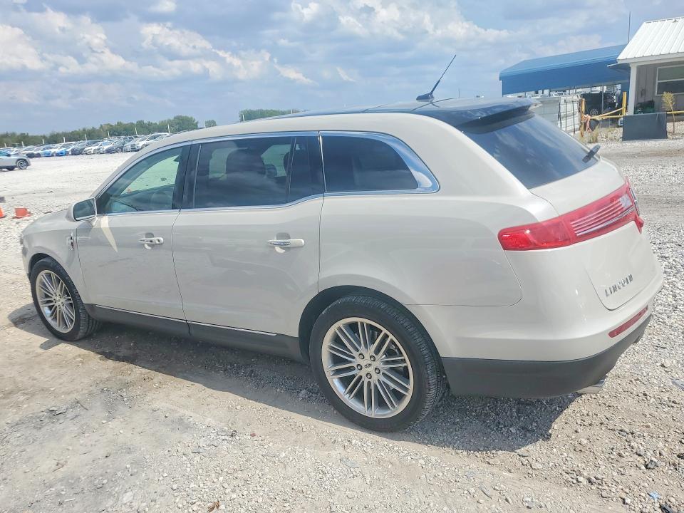 Продажа на аукционе авто 2019 Lincoln Mkt, vin: 2LMHJ5AT2KBL00727, номер лота: 69533026
