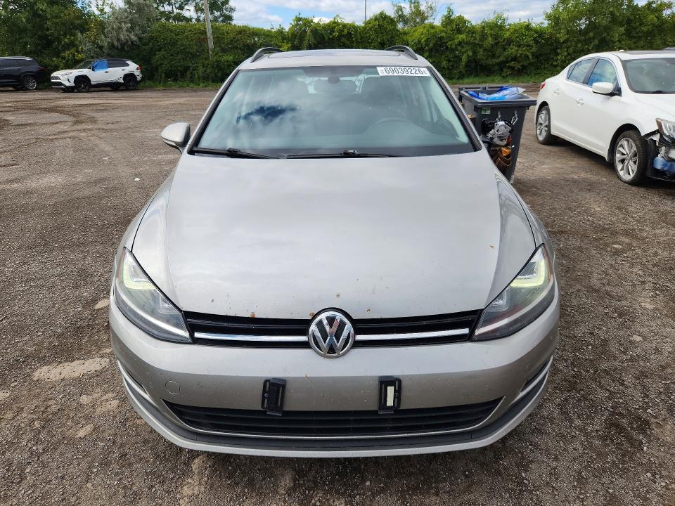 69039226 :رقم المزاد ، 3VWC17AU8FM512953 vin ، 2015 Volkswagen Golf Sportwagen مزاد بيع