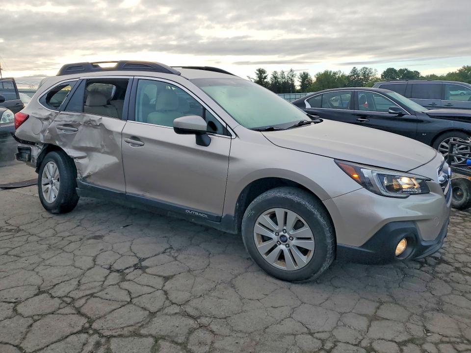 Продажа на аукционе авто 2018 Subaru Outback, vin: 4S4BSACCXJ3386033, номер лота: 70635356